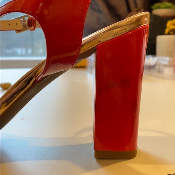 Franco Sarto strappy heels - Picture 4 of 5